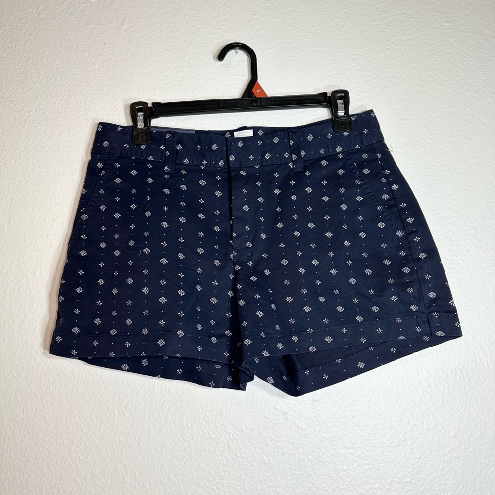 NWT Gap Mid Rise Short Indigo Blue w/ Snowflakes Size 4